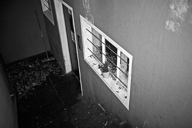 analog, analoge Fotografie, Analogphotography, point and shoot, Contax T3, Olympus mju, Kodak Tmax400, bw, sw, black and white, schwarz-weiss, Rheinraum, Rheinraum e.V., Düsseldorf