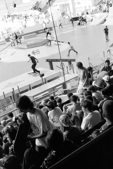 skateboard, schiko, fotoschiko, kids, blach and white